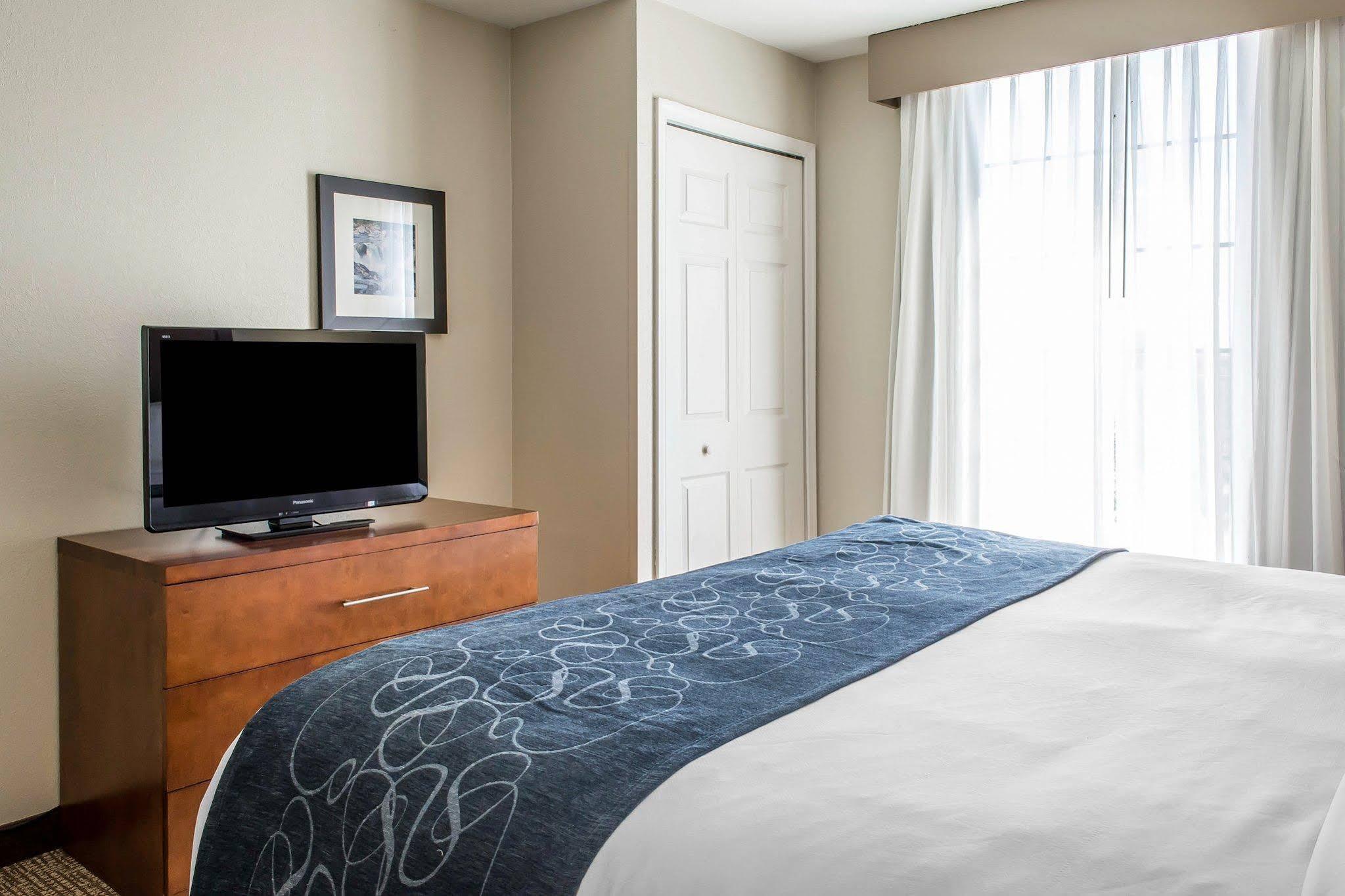וודברידג' Comfort Suites Near Potomac Mills מראה חיצוני תמונה