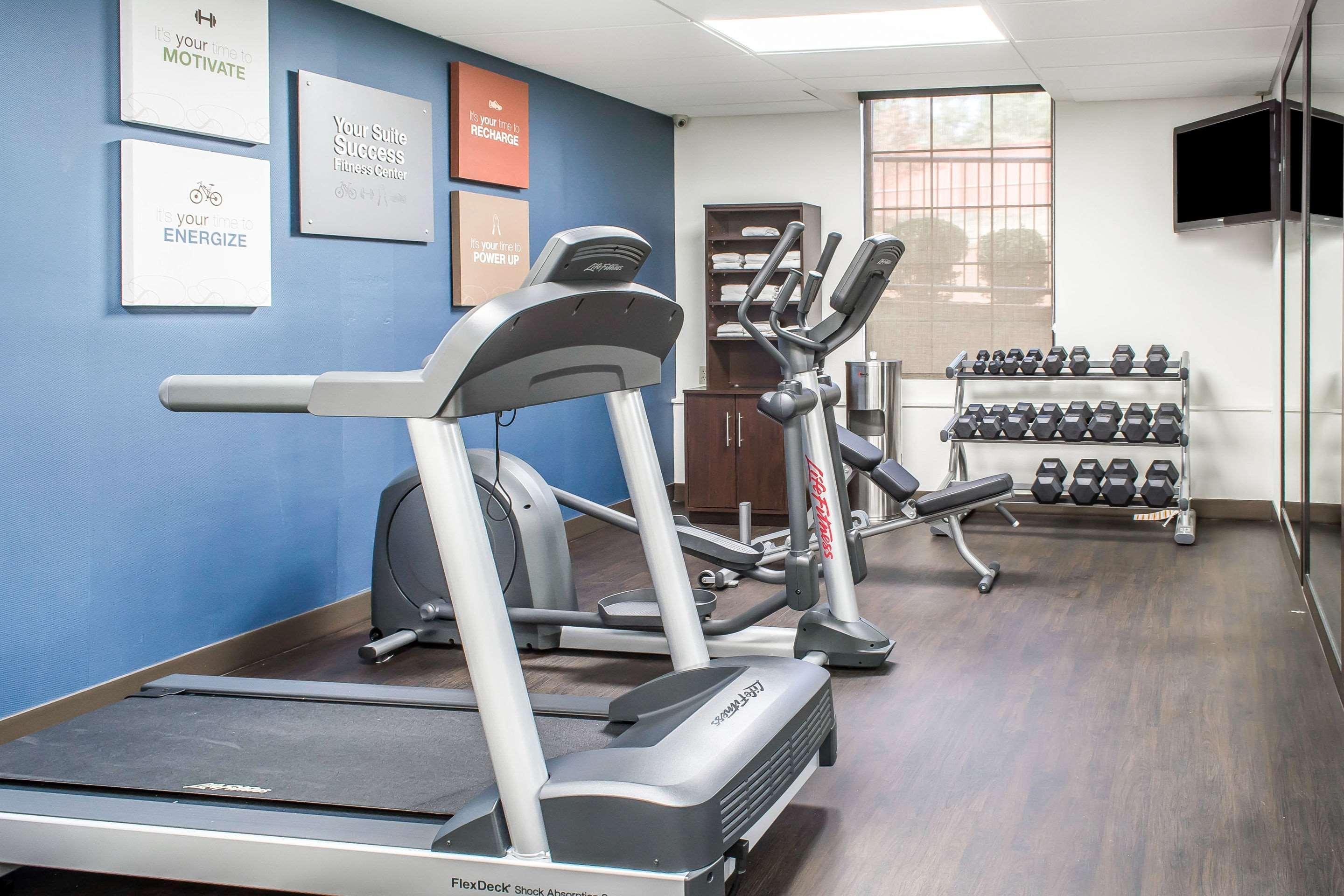 וודברידג' Comfort Suites Near Potomac Mills מראה חיצוני תמונה