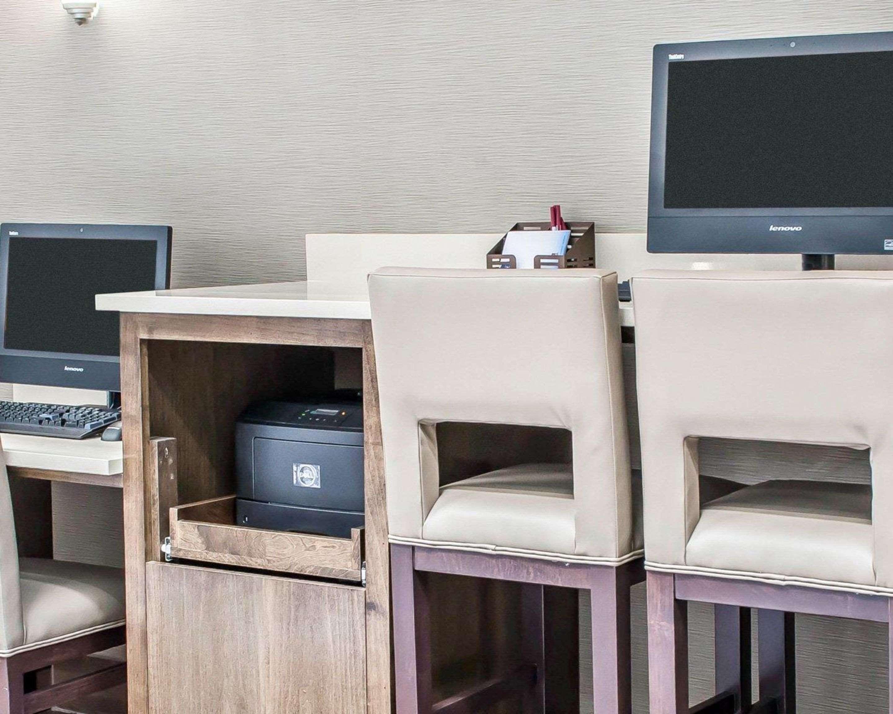 וודברידג' Comfort Suites Near Potomac Mills מראה חיצוני תמונה