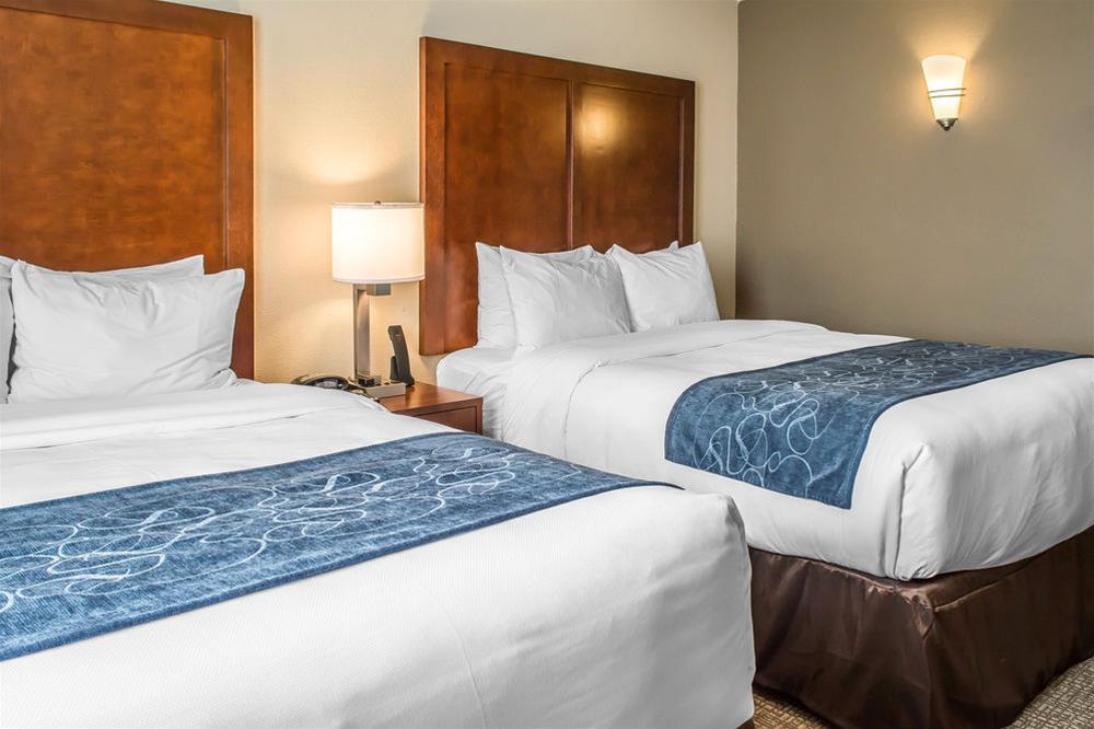 וודברידג' Comfort Suites Near Potomac Mills מראה חיצוני תמונה
