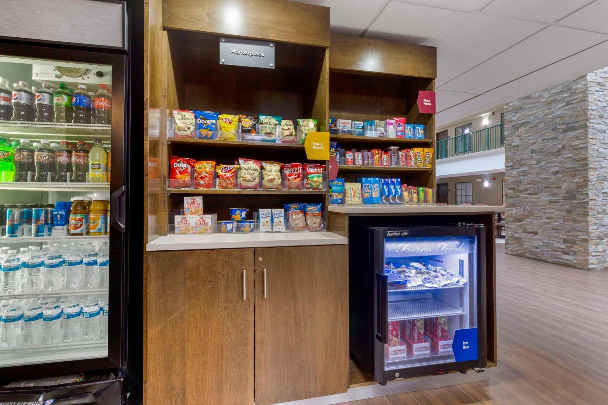 וודברידג' Comfort Suites Near Potomac Mills מראה חיצוני תמונה