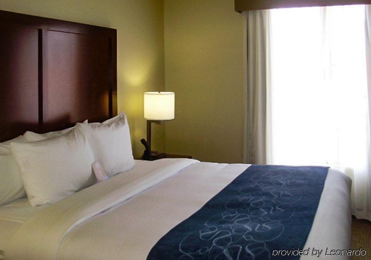 וודברידג' Comfort Suites Near Potomac Mills מראה חיצוני תמונה