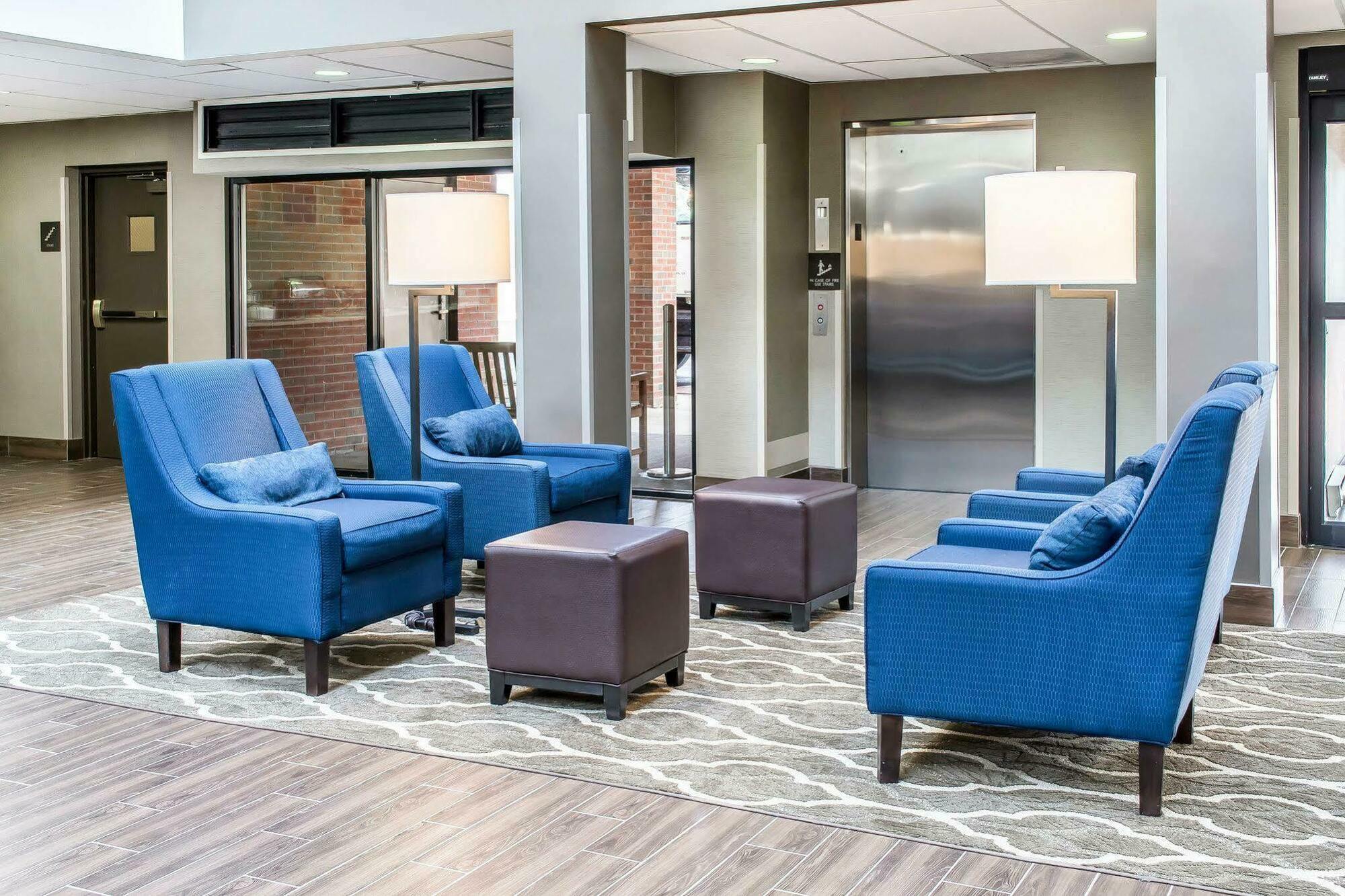 וודברידג' Comfort Suites Near Potomac Mills מראה חיצוני תמונה
