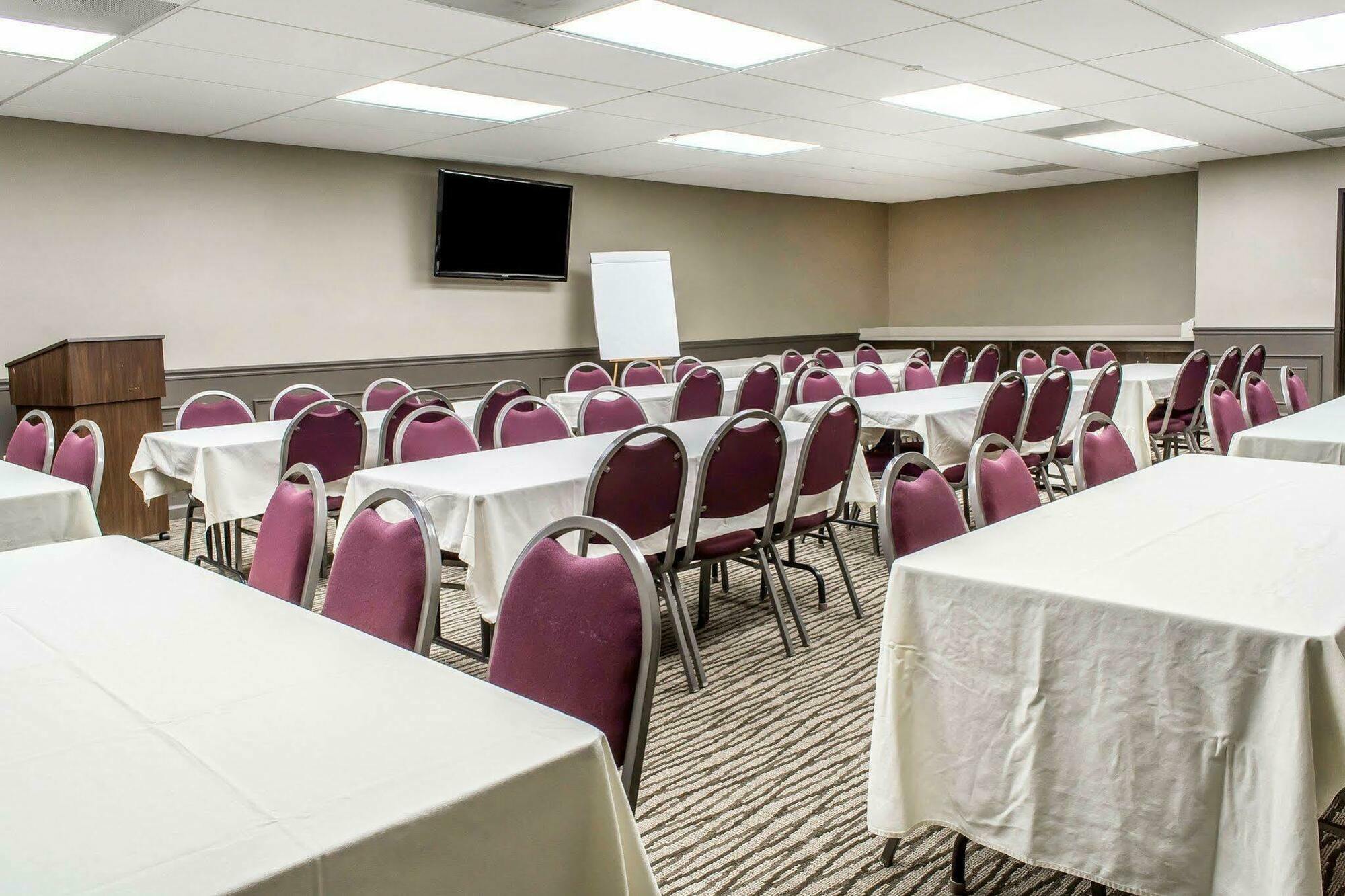 וודברידג' Comfort Suites Near Potomac Mills מראה חיצוני תמונה